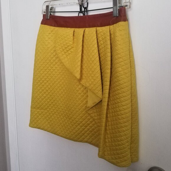 Anthropologie Yellow HD in Paris Mini Skirt - XS - Picture 3 of 5